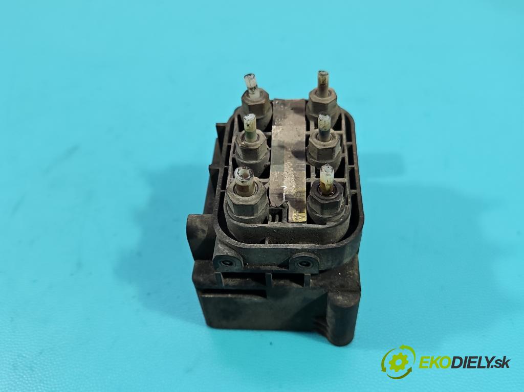 Mercedes S W221 2005-2013 3.5 V6 272 HP automatic 200 kW 3498 cm3 4- Distributor: A2513200058