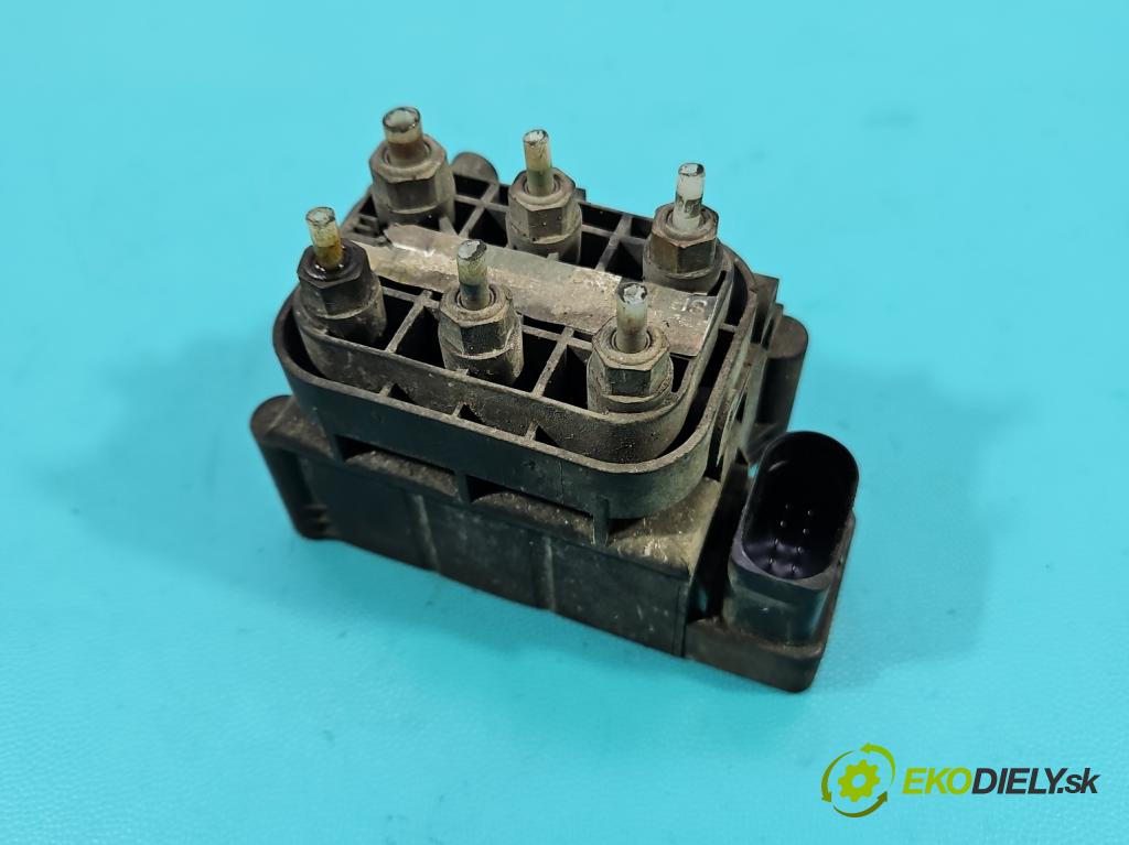 Mercedes S W221 2005-2013 3.5 V6 272 HP automatic 200 kW 3498 cm3 4- Distributor: A2513200058