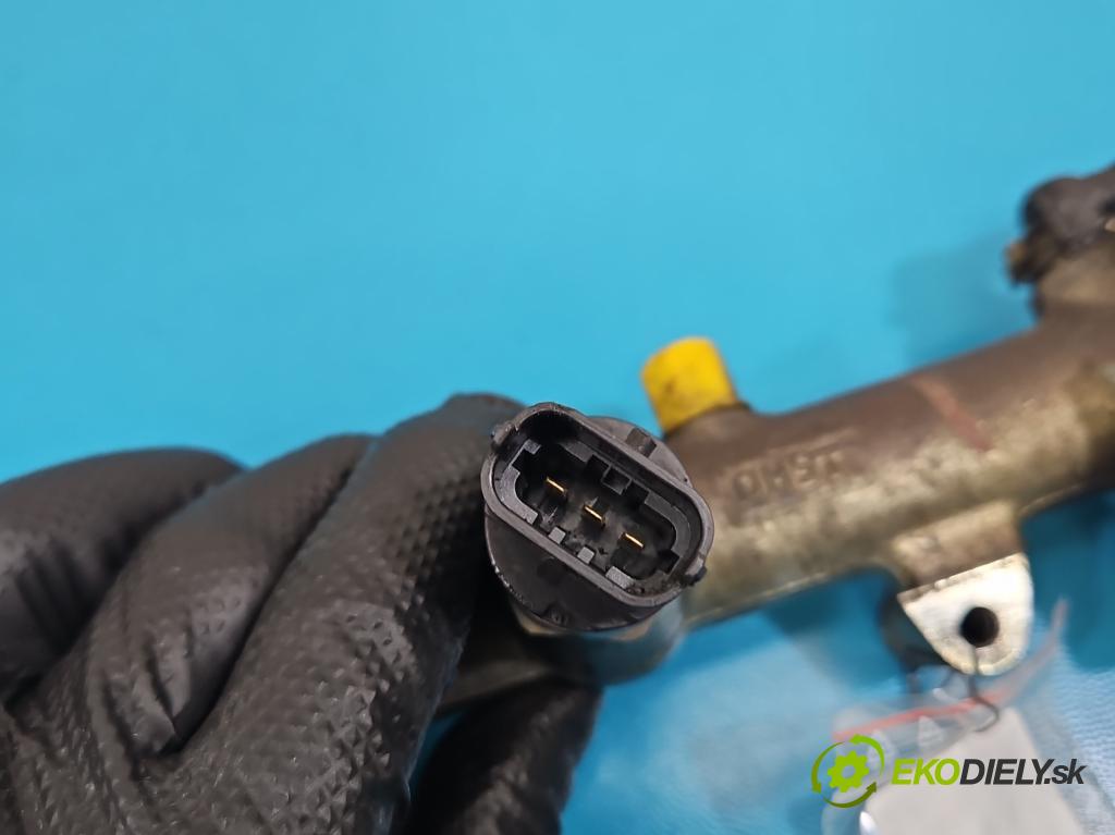 Hyundai Getz 1.5 crdi 82 hp manual 60 kW 1493 cm3 5- lišta vstřikovací 0281002732 (Vstřikovací lišta)
