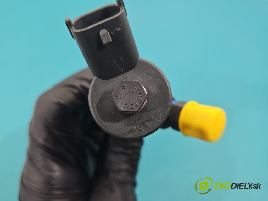 Hyundai Getz 1.5 crdi 82 HP manual 60 kW 1493 cm3 5- vstrek 0445110126 (Vstrekovač paliva)