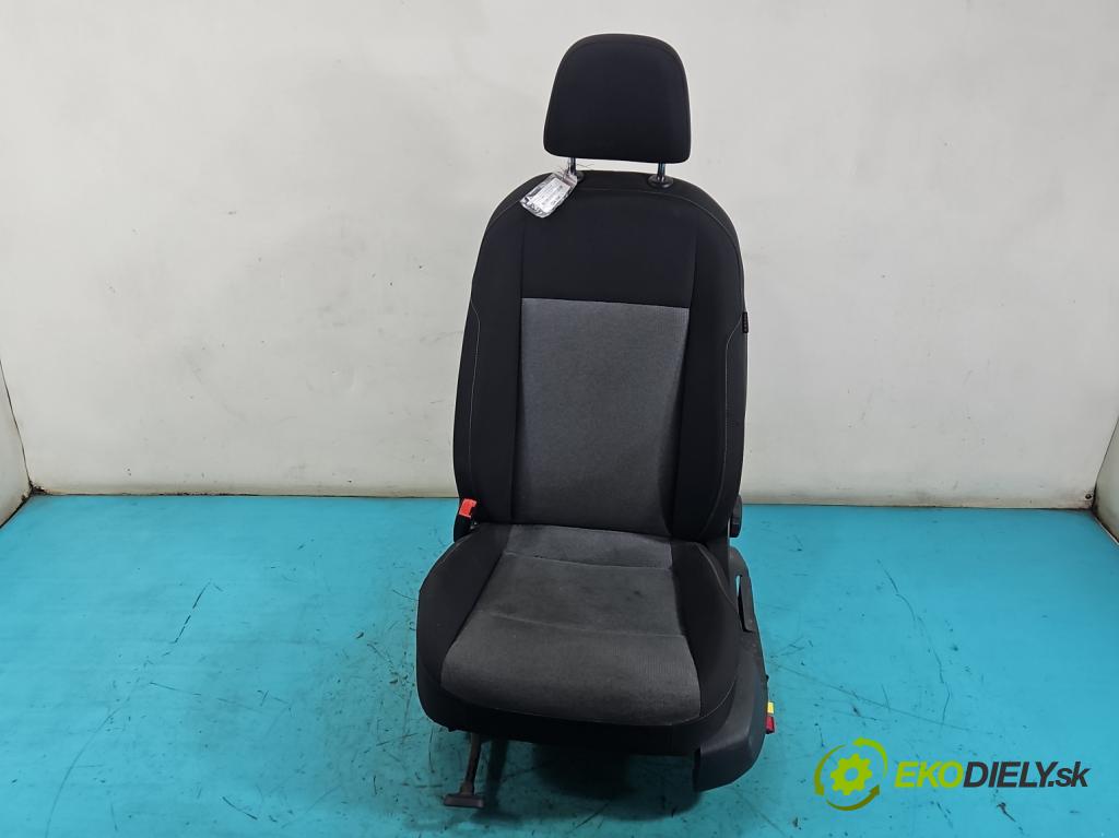 Vw Golf VII 2012-2020 1.2 TSI 86 HP manual 63 kW 1197 cm3 5- Sedačka ľavý  (Sedadlo)
