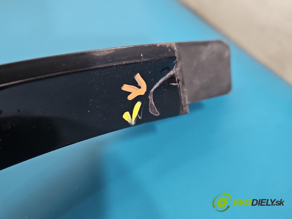 Mercedes E W213 2016-2023 2.0 CDI 194KM automatic 143 kW 1950 cm3 4- lišta střecha: levé A2136900182