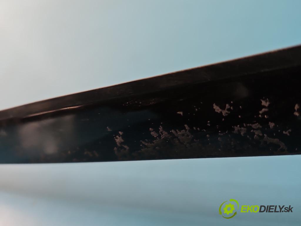 Mercedes E W213 2016-2023 2.0 CDI 194KM automatic 143 kW 1950 cm3 4- lišta střecha: levé A2136900182
