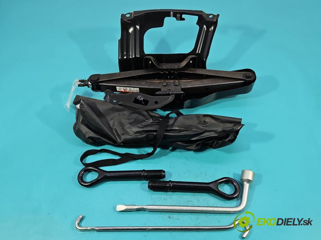 Toyota Rav4 IV 2013-2018 2.0 D4D 124 hp manual 91 kW 1998 cm3 5- mechanismus stahování automobilový 