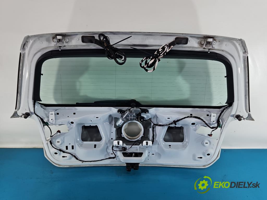 Vw Golf VII 2012-2020 1.2 TSI 86 hp manual 63 kW 1197 cm3 5- zadní kufrové dveře  (Zadní kapota (kufr))