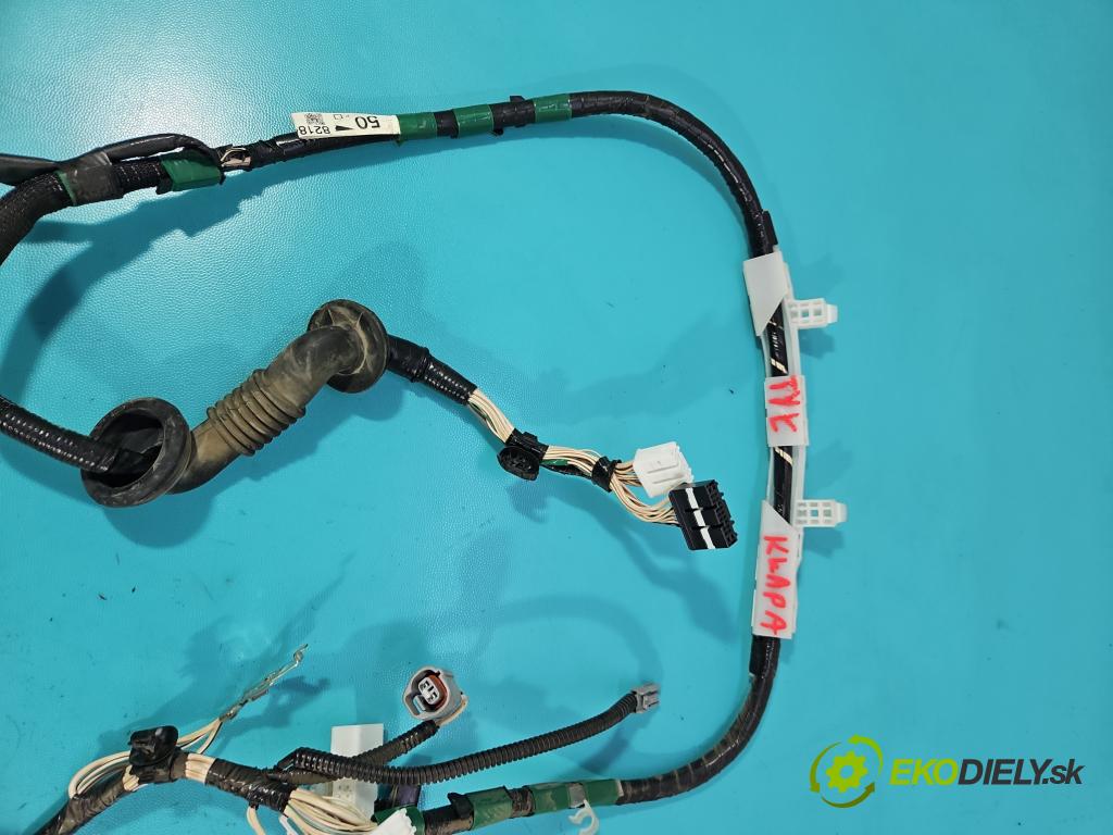 Toyota Rav4 IV 2013-2018 2.0 D4D 124hp manual 91 kW 1998 cm3 5- Zväzok: kufrové dvere zadné 8218442501