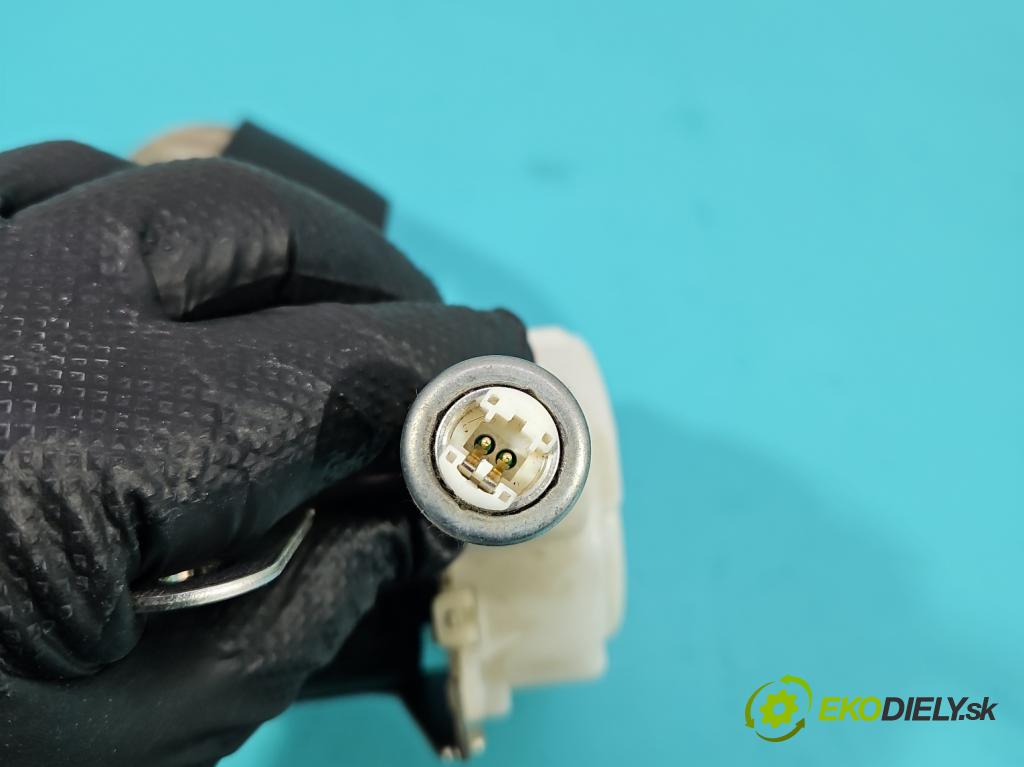 Toyota Rav4 IV 2013-2018 2.0 D4D 124 hp manual 91 kW 1998 cm3 5- stěna bezpečnost přední levý 7T4790-P