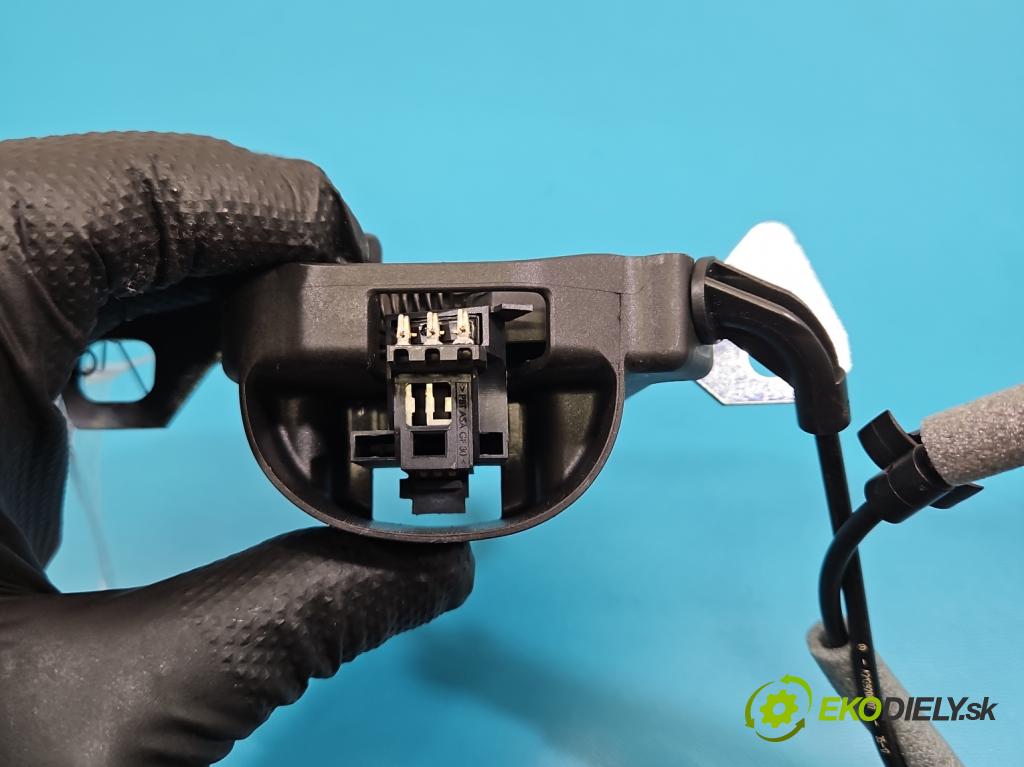 Mercedes E W213 2016-2023 2.0 CDI 194KM: automatic 143 kW 1950 cm3 4- zámok zadné pravý