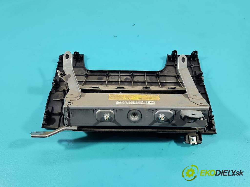 Toyota Rav4 IV 2013-2018 2.0 D4D 124hp manual 91 kW 1998 cm3 5- airbag vzduch: TG11D01003