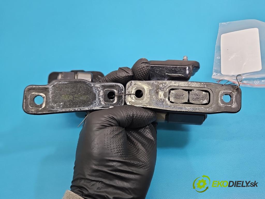 Mercedes E W213 2016-2023 2.0 CDI 194KM automatic 143 kW 1950 cm3 4- Závěs: dveře zadní pravý