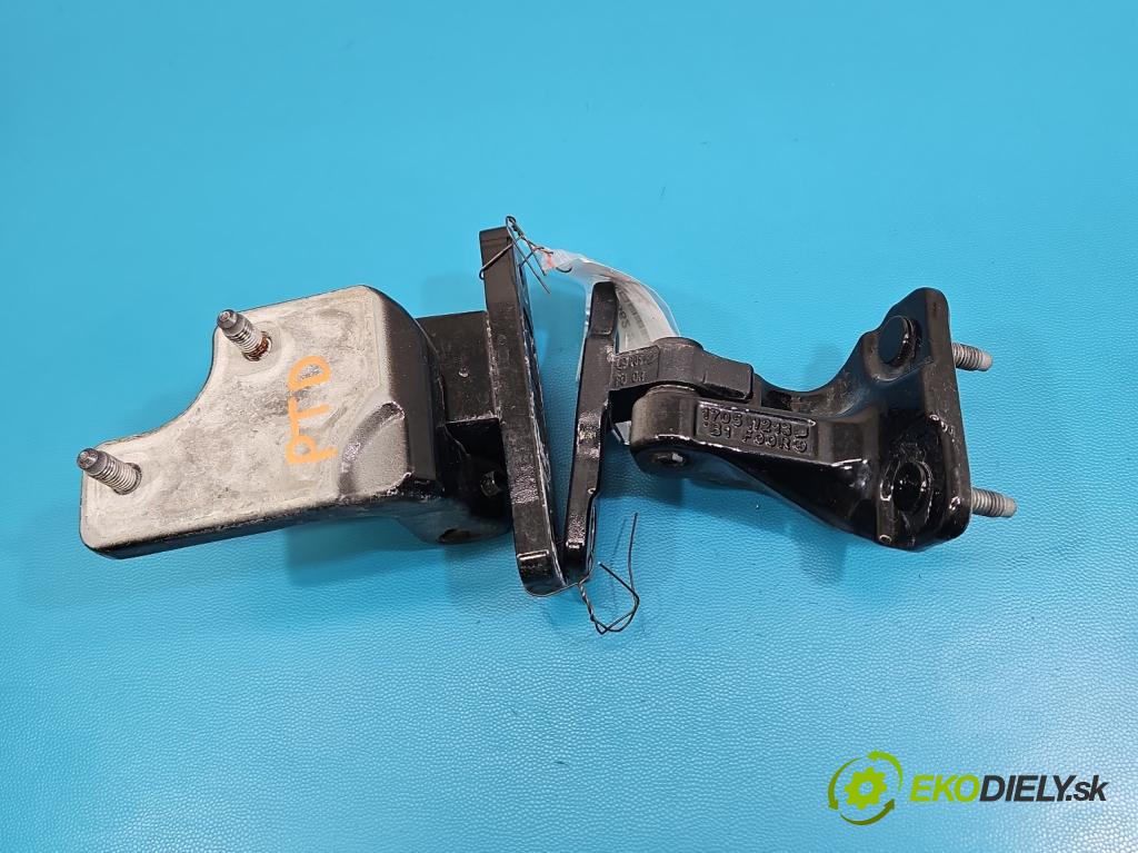 Mercedes E W213 2016-2023 2.0 CDI 194KM automatic 143 kW 1950 cm3 4- Závěs: dveře zadní pravý