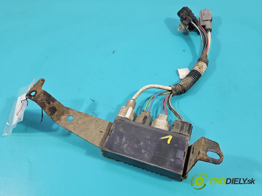 Toyota Rav4 IV 2013-2018 2.0 D4D 124hp manual 91 kW 1998 cm3 5- riadiaca jednotka ostatné 28551-30010