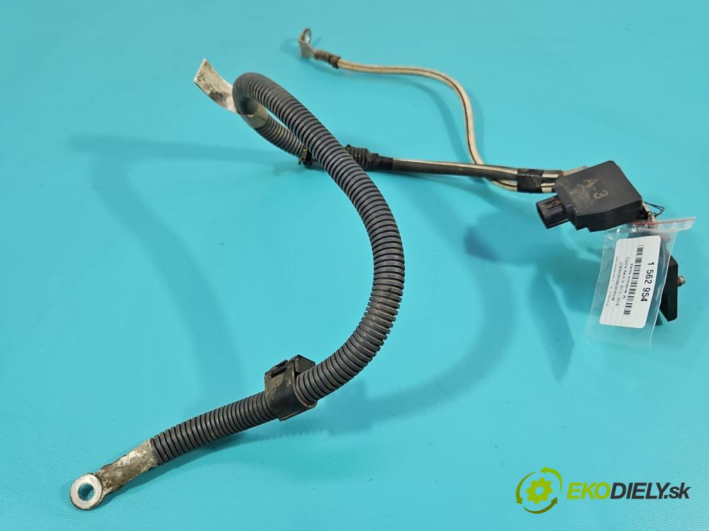 Toyota Rav4 IV 2013-2018 2.0 D4D 124 hp manual 91 kW 1998 cm3 5- kontakt mínus: 28850-26012