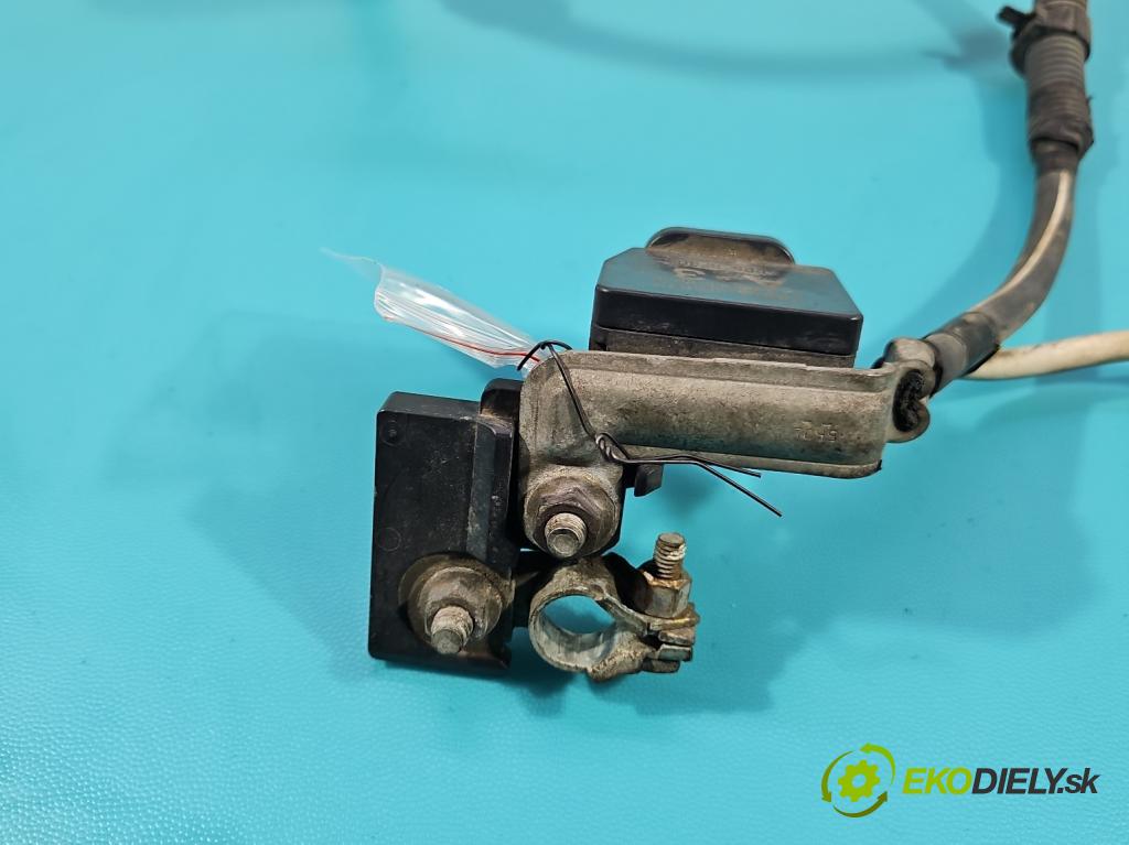 Toyota Rav4 IV 2013-2018 2.0 D4D 124 hp manual 91 kW 1998 cm3 5- kontakt mínus: 28850-26012