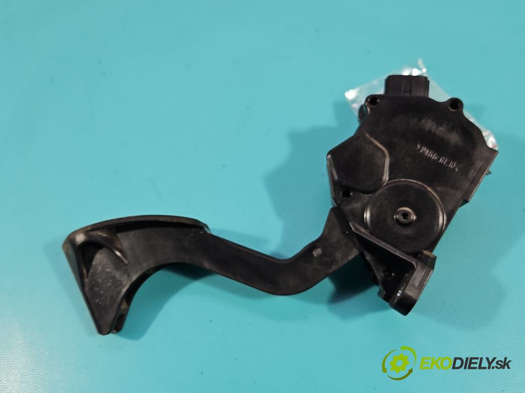 Toyota Rav4 IV 2013-2018 2.0 D4D 124 hp manual 91 kW 1998 cm3 5- pedal plyn: potenciometr: 78110-42040