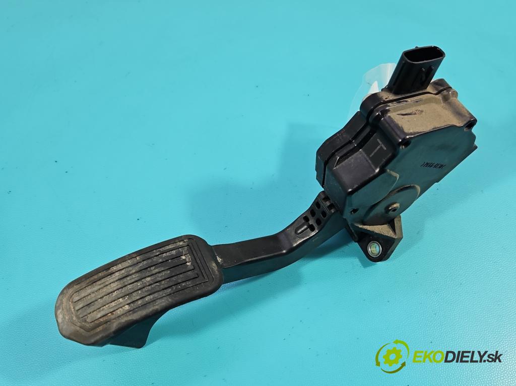 Toyota Rav4 IV 2013-2018 2.0 D4D 124 hp manual 91 kW 1998 cm3 5- pedal plyn: potenciometr: 78110-42040