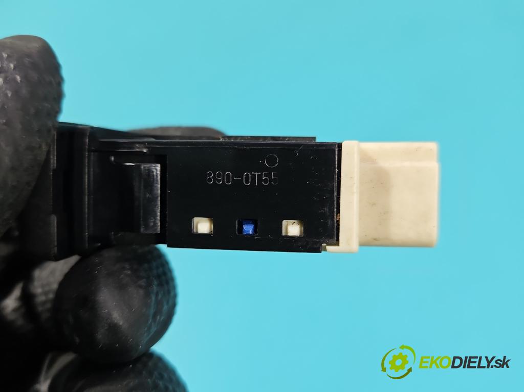 Toyota Rav4 IV 2013-2018 2.0 D4D 124hp manual 91 kW 1998 cm3 5- prepínač ostatné 191690