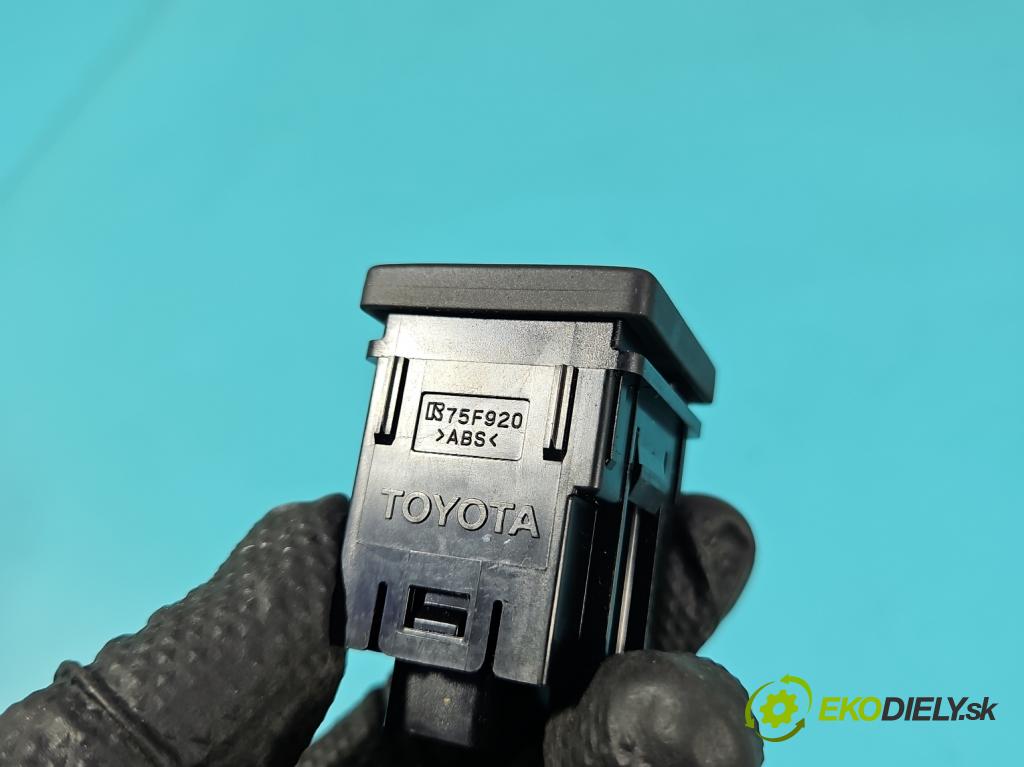 Toyota Rav4 IV 2013-2018 2.0 D4D 124 hp manual 91 kW 1998 cm3 5- Přepínač 75F920