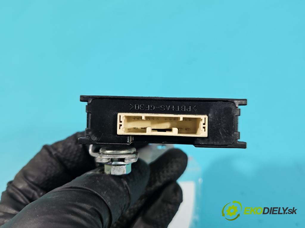 Toyota Rav4 IV 2013-2018 2.0 D4D 124hp manual 91 kW 1998 cm3 5- riadiaca jednotka ostatné 89630-42100