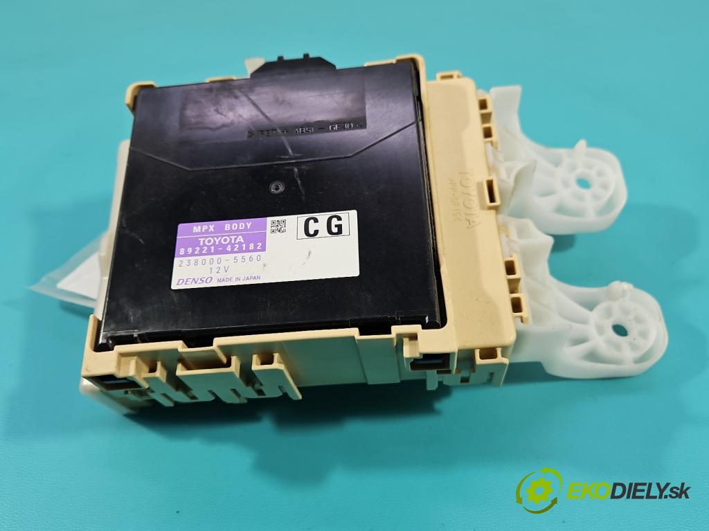 Toyota Rav4 IV 2013-2018 2.0 D4D 124hp manual 91 kW 1998 cm3 5- riadiaca jednotka komfortu 89221-42182