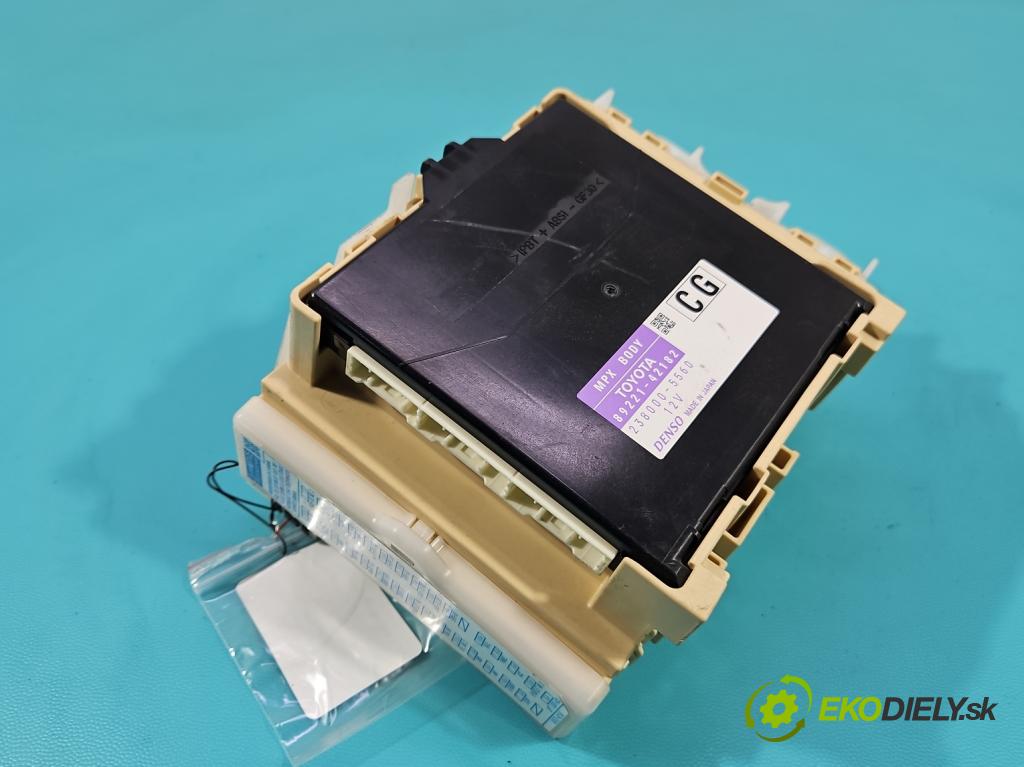 Toyota Rav4 IV 2013-2018 2.0 D4D 124hp manual 91 kW 1998 cm3 5- riadiaca jednotka komfortu 89221-42182