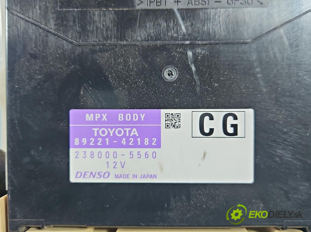 Toyota Rav4 IV 2013-2018 2.0 D4D 124hp manual 91 kW 1998 cm3 5- riadiaca jednotka komfortu 89221-42182