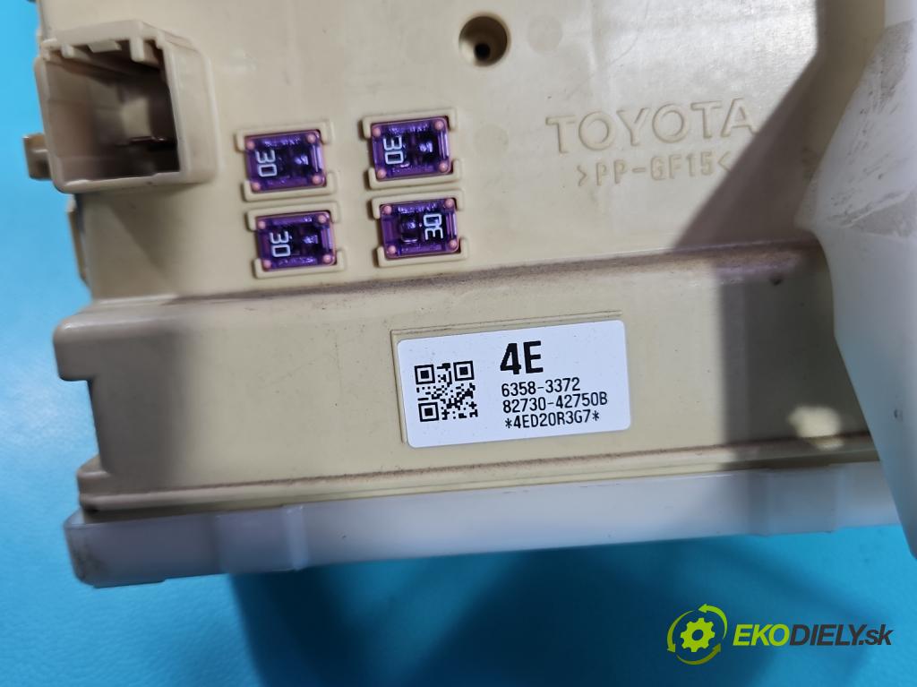 Toyota Rav4 IV 2013-2018 2.0 D4D 124hp manual 91 kW 1998 cm3 5- riadiaca jednotka komfortu 89221-42182