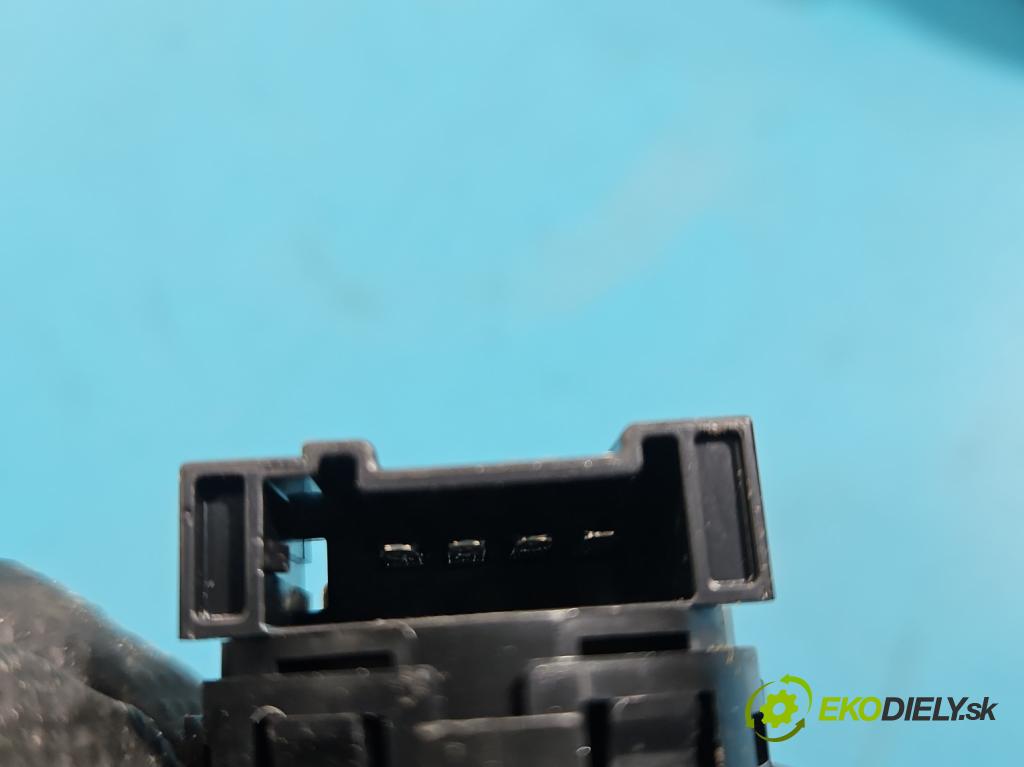 Toyota Rav4 IV 2013-2018 2.0 D4D 124hp manual 91 kW 1998 cm3 5- reproduktory komplet 86160-52330