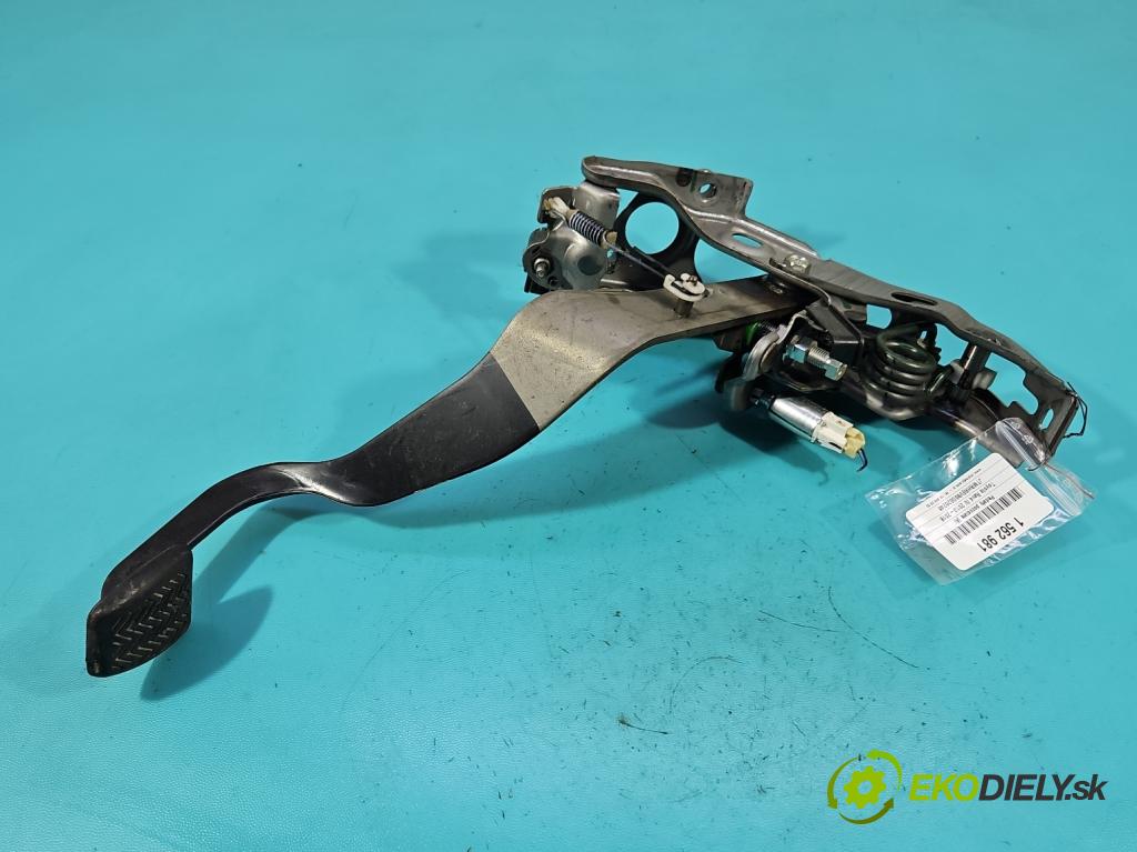 Toyota Rav4 IV 2013-2018 2.0 D4D 124hp manual 91 kW 1998 cm3 5- pedále ostatné 