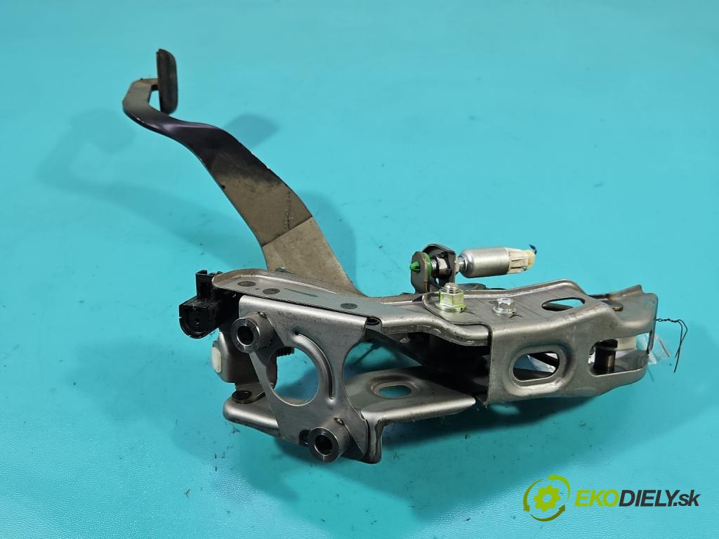 Toyota Rav4 IV 2013-2018 2.0 D4D 124hp manual 91 kW 1998 cm3 5- pedále ostatné