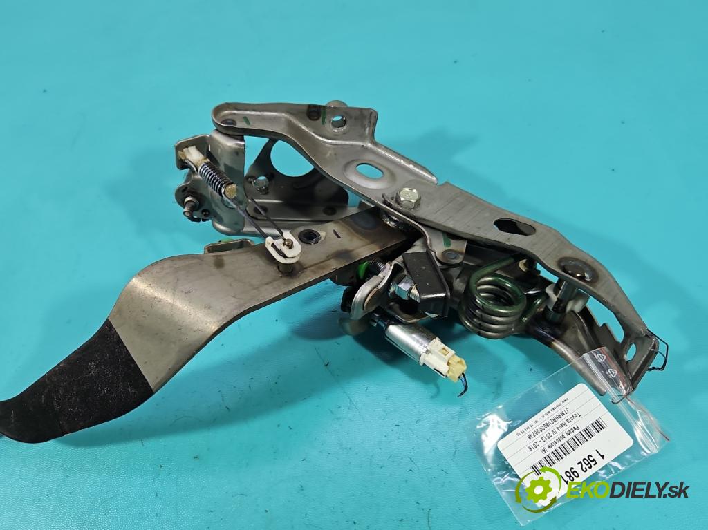 Toyota Rav4 IV 2013-2018 2.0 D4D 124hp manual 91 kW 1998 cm3 5- pedále ostatné