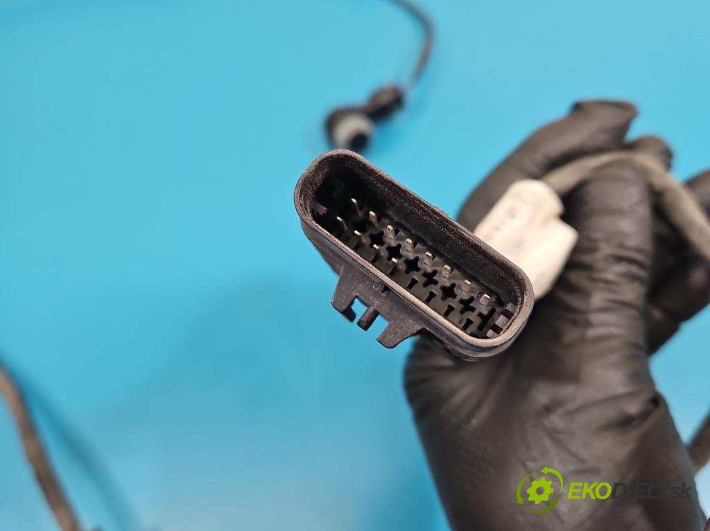 Mercedes E W213 2016-2023 2.0 CDI 194KM automatic 143 kW 1950 cm3 4- Balíček: nárazníku zadní A2135406403Q3