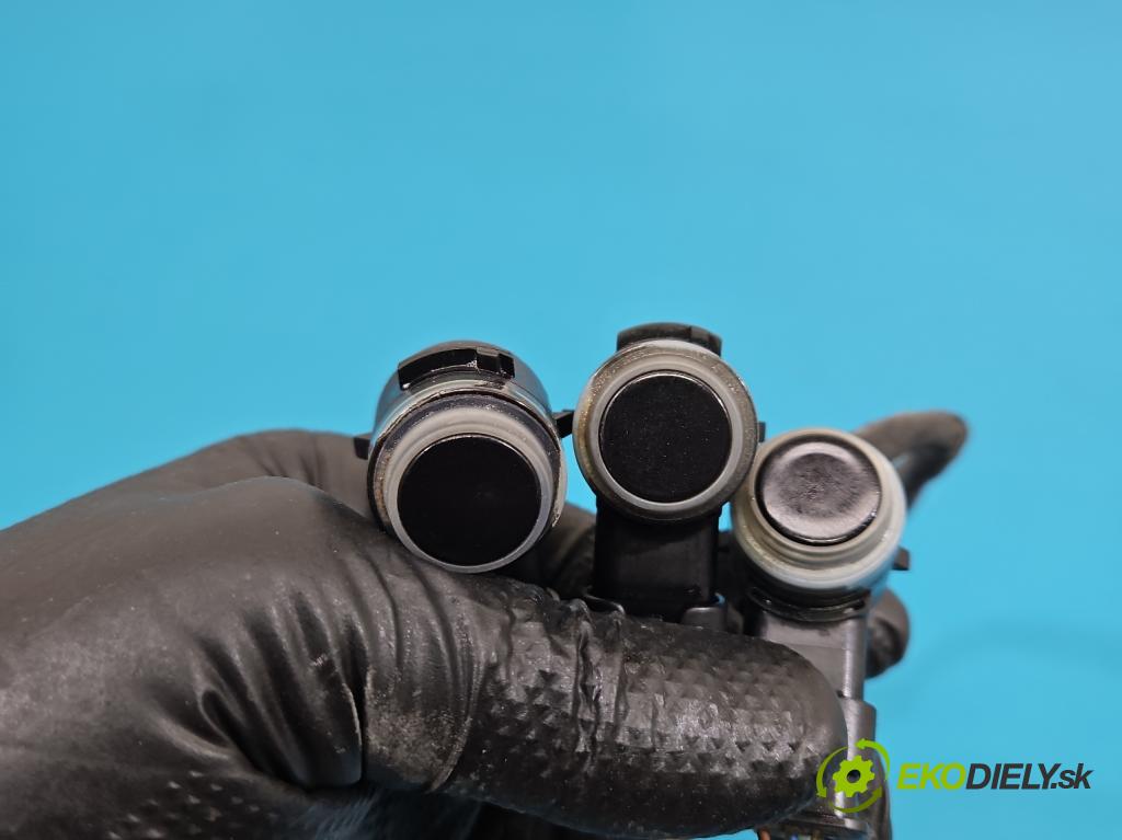 Mercedes E W213 2016-2023 2.0 CDI 194KM automatic 143 kW 1950 cm3 4- Balíček: nárazníku zadní A2135406403Q3