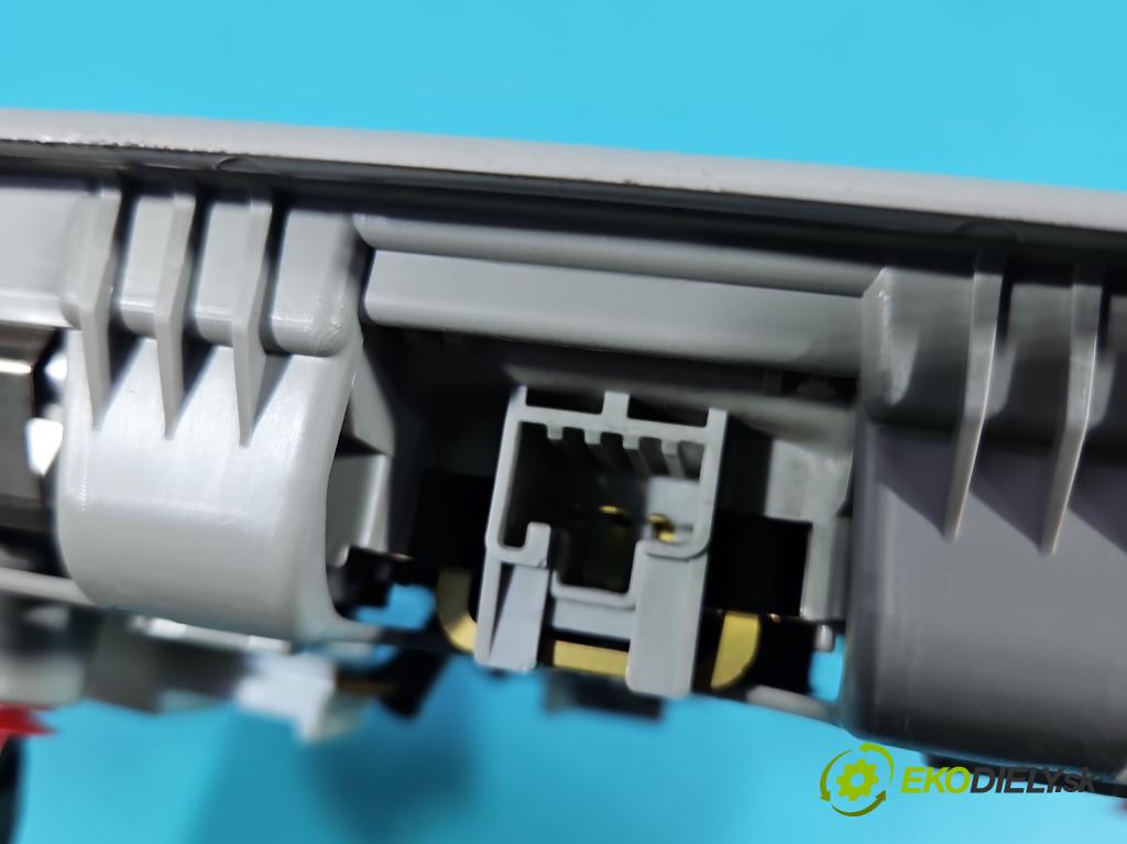 Toyota Rav4 IV 2013-2018 2.0 D4D 124hp manual 91 kW 1998 cm3 5- svetlo / reflektor interiéra 1D111-168G