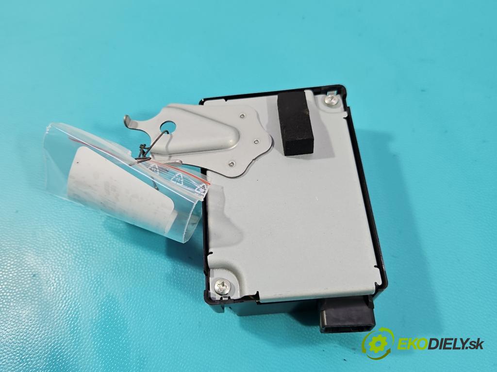 Toyota Rav4 IV 2013-2018 2.0 D4D 124hp manual 91 kW 1998 cm3 5- riadiaca jednotka ostatné 89760-42031