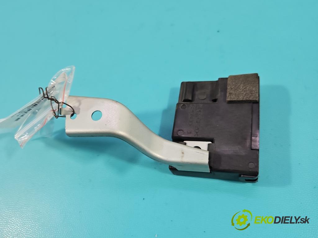 Toyota Rav4 IV 2013-2018 2.0 D4D 124hp manual 91 kW 1998 cm3 5- riadiaca jednotka ostatné 89784-42051