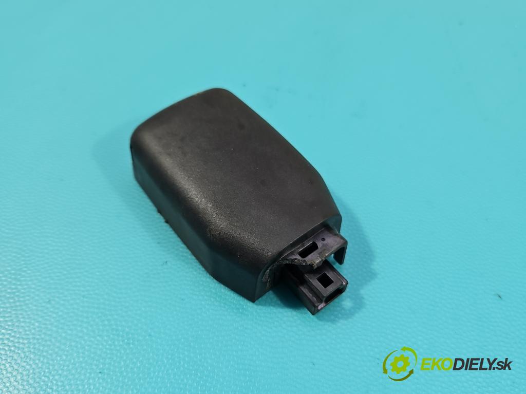 Toyota Rav4 IV 2013-2018 2.0 D4D 124 hp manual 91 kW 1998 cm3 5- snímač déšť: 89941-52010 (Snímač deště)