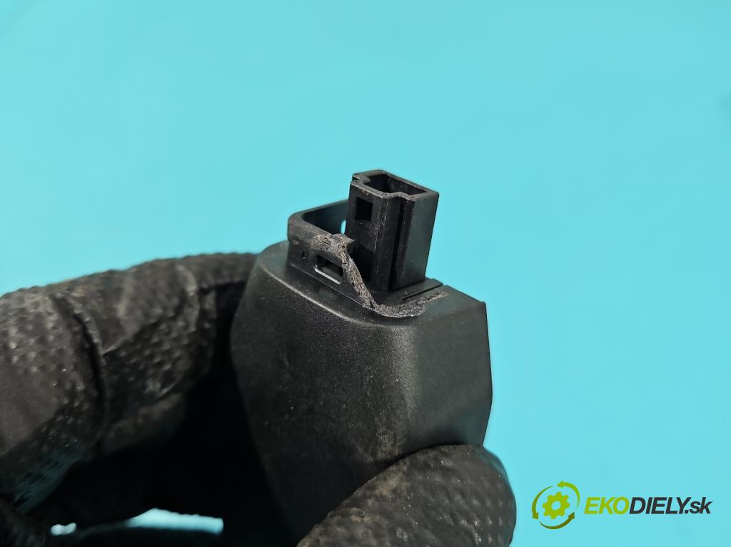 Toyota Rav4 IV 2013-2018 2.0 D4D 124 hp manual 91 kW 1998 cm3 5- snímač déšť: 89941-52010 (Snímač deště)