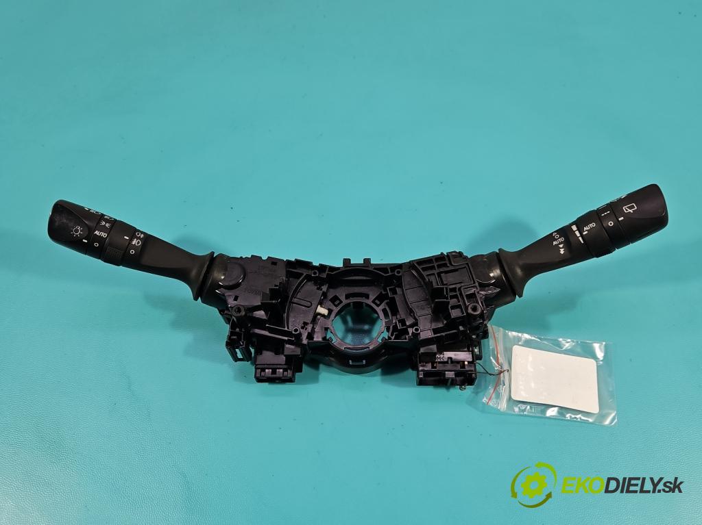 Toyota Rav4 IV 2013-2018 2.0 D4D 124 hp manual 91 kW 1998 cm3 5- Přepínač sdružený 17F744 (Páčky pod volantem)