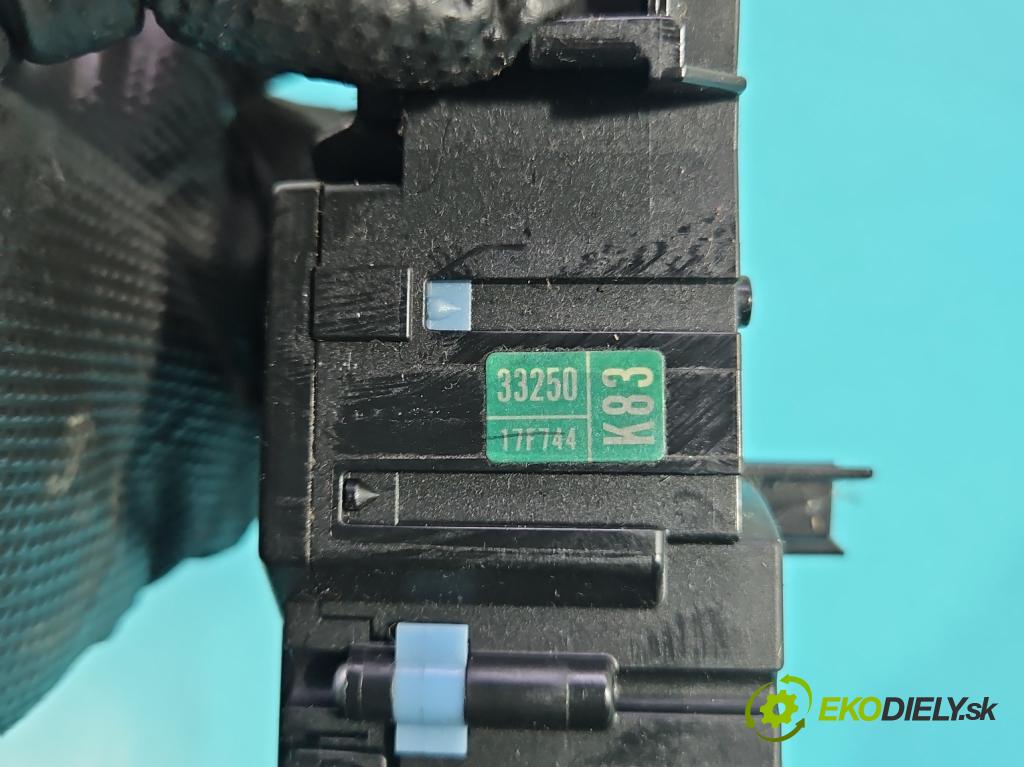 Toyota Rav4 IV 2013-2018 2.0 D4D 124hp manual 91 kW 1998 cm3 5- prepínač komplex: 17F744 (Prepínacie páčky pod volantom)