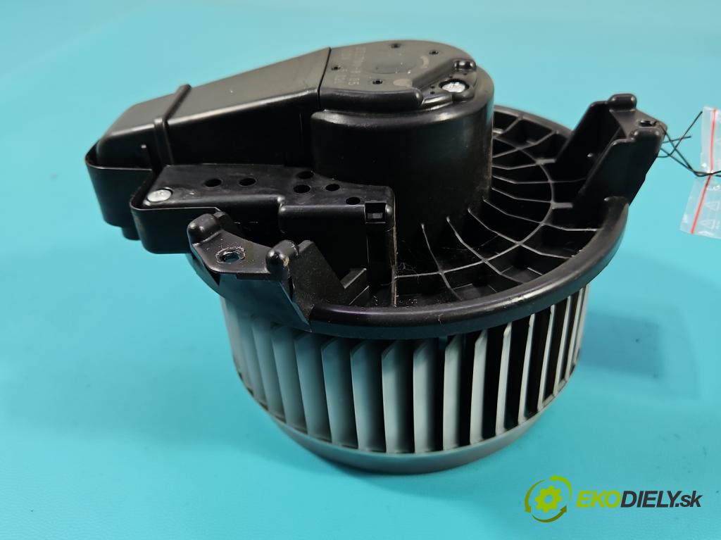 Toyota Rav4 IV 2013-2018 2.0 D4D 124 hp manual 91 kW 1998 cm3 5- ventilátor vzduchu 272700-8105