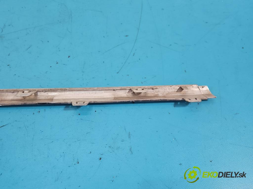 Mercedes E W213 2016-2023 2.0 CDI 194KM automatic 143 kW 1950 cm3 4- lišta práh: pravé A2136980462 (Prahová lišta)