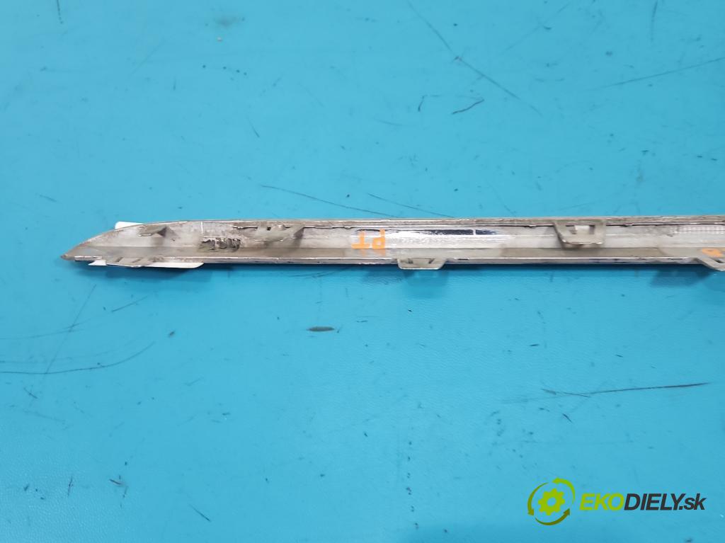 Mercedes E W213 2016-2023 2.0 CDI 194KM automatic 143 kW 1950 cm3 4- lišta práh: pravé A2136980462 (Prahová lišta)
