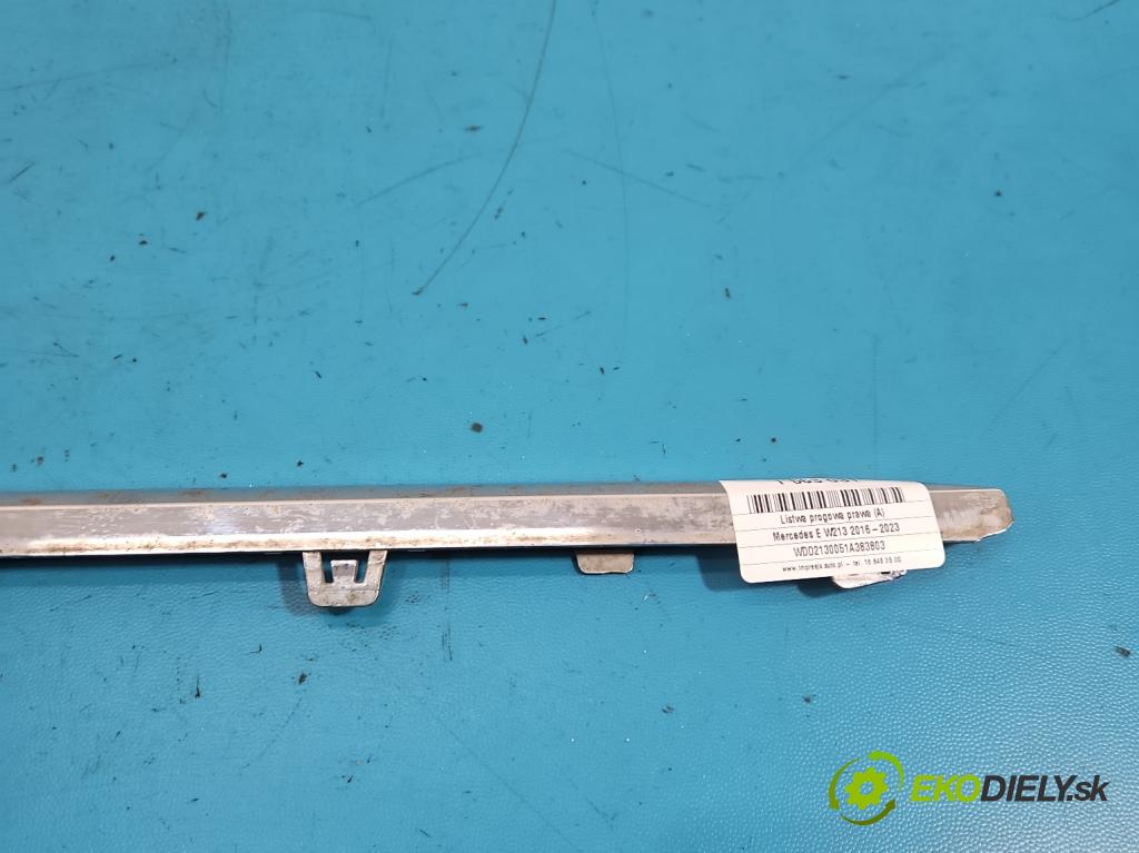 Mercedes E W213 2016-2023 2.0 CDI 194KM automatic 143 kW 1950 cm3 4- lišta práh: pravé A2136980462 (Prahová lišta)