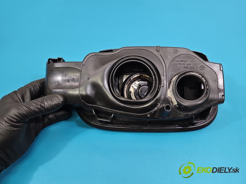 Mercedes E W213 2016-2023 2.0 CDI 194KM automatic 143 kW 1950 cm3 4- Klapka nalévání paliva A0005846517 (Klika dveří ostatní)