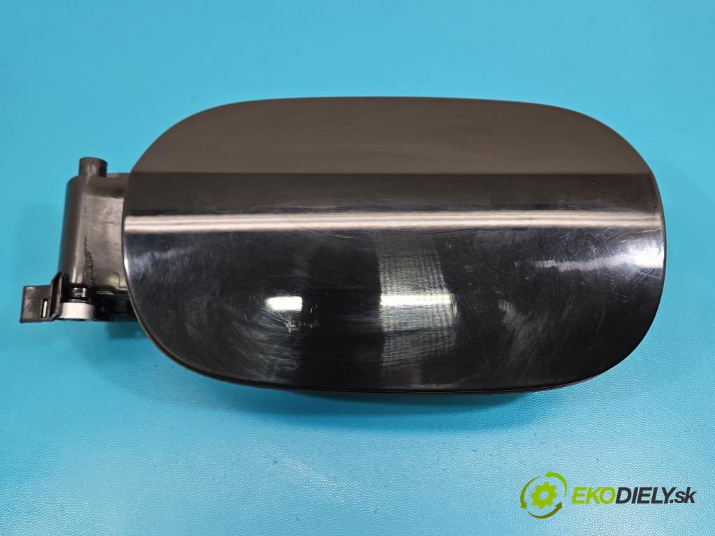 Mercedes E W213 2016-2023 2.0 CDI 194KM automatic 143 kW 1950 cm3 4- Klapka nalévání paliva A0005846517 (Klika dveří ostatní)