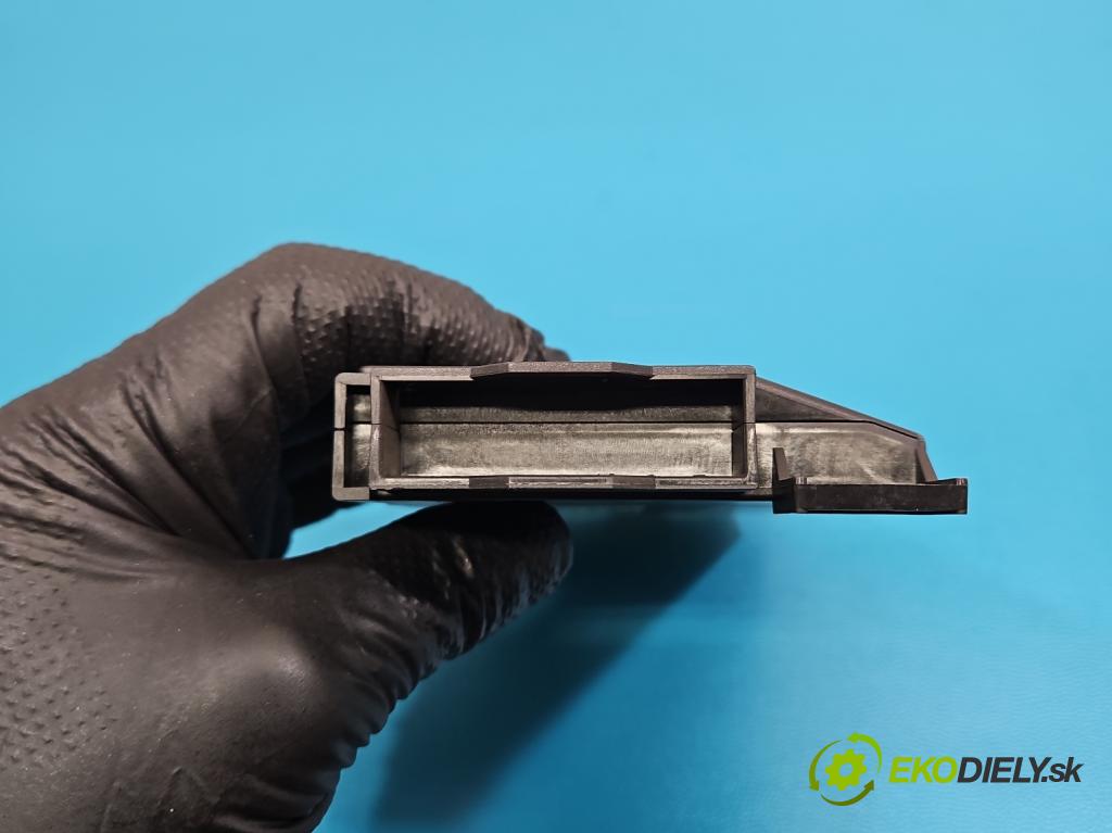 Mercedes E W213 2016-2023 2.0 CDI 194KM automatic 143 kW 1950 cm3 4- řídící jednotka A2139008520