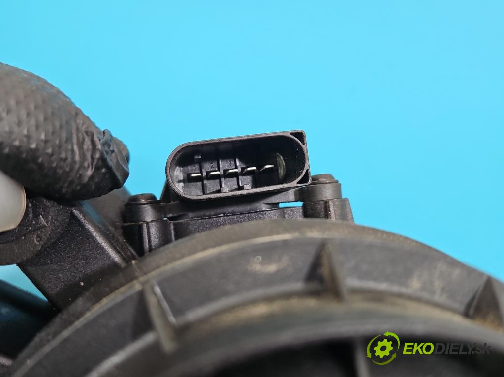 Mercedes E W213 2016-2023 2.0 CDI 194KM automatic 143 kW 1950 cm3 4- obal filtra paliva A6540900252