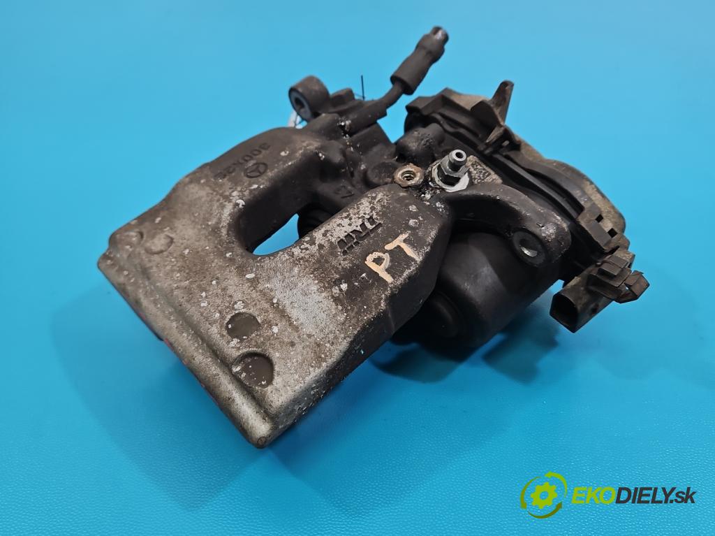 Mercedes E W213 2016-2023 2.0 CDI 194KM: automatic 143 kW 1950 cm3 4- brzdič zadné pravý  (Kľučka dverí ostatné)