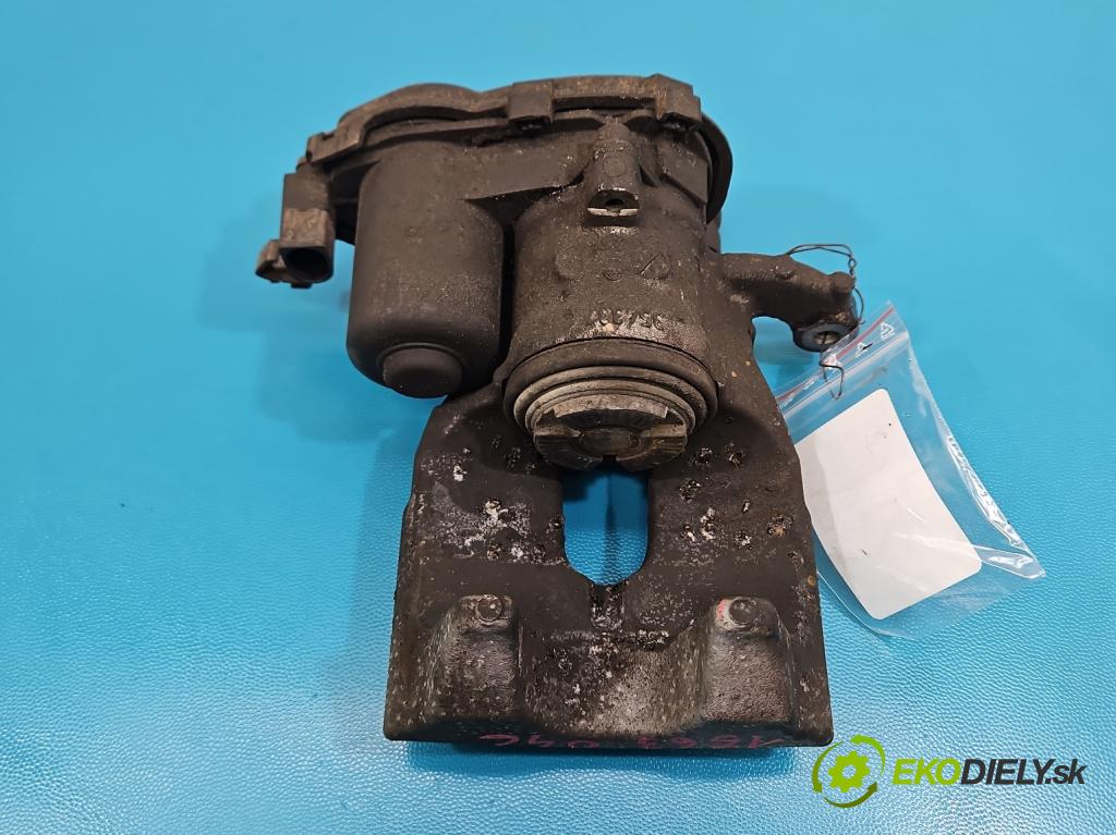 Mercedes E W213 2016-2023 2.0 CDI 194KM: automatic 143 kW 1950 cm3 4- brzdič zadné pravý  (Kľučka dverí ostatné)